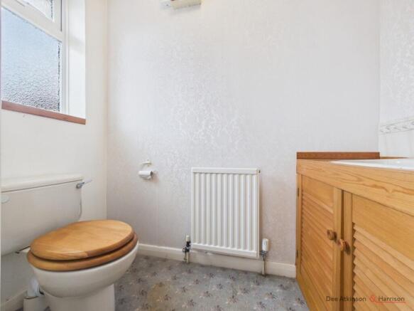 2 bed Semi-Detached Bungalow for sale Image 6