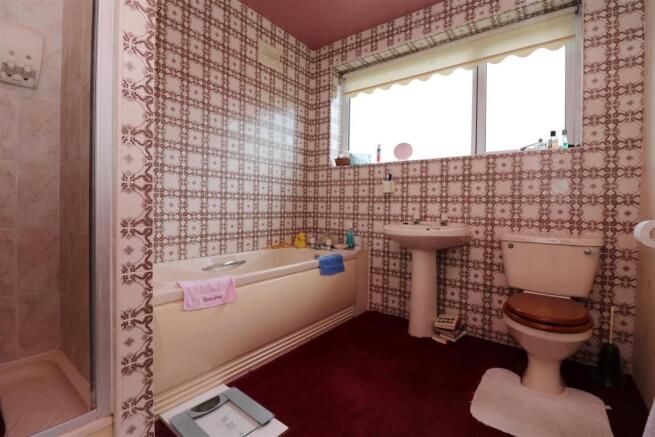 Bath / Shower Room