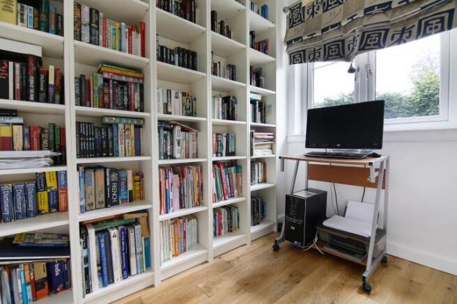 Photo 10