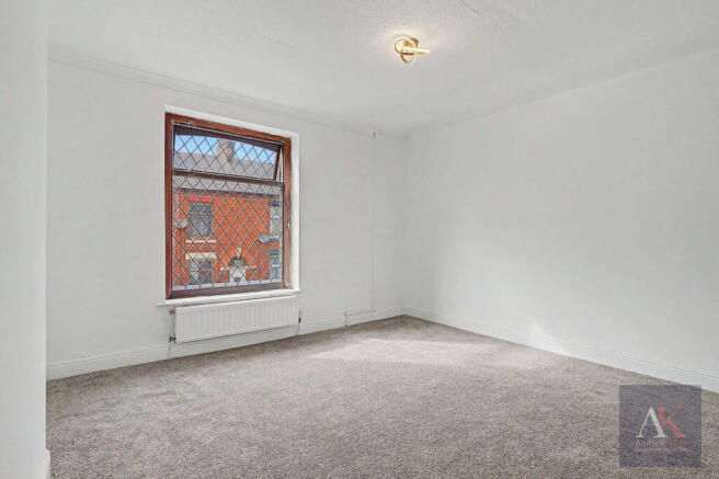 2 bed Terraced for sale Image 10