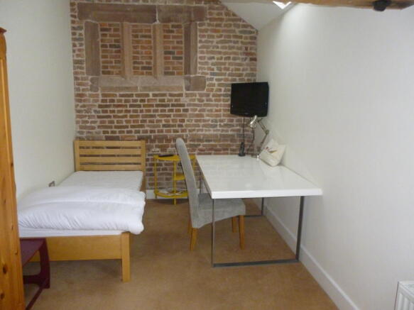 Photo 16