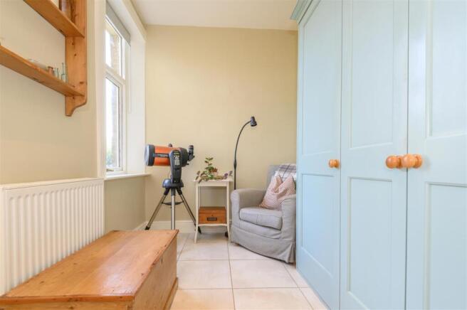 4 bed Terraced for sale Image 9
