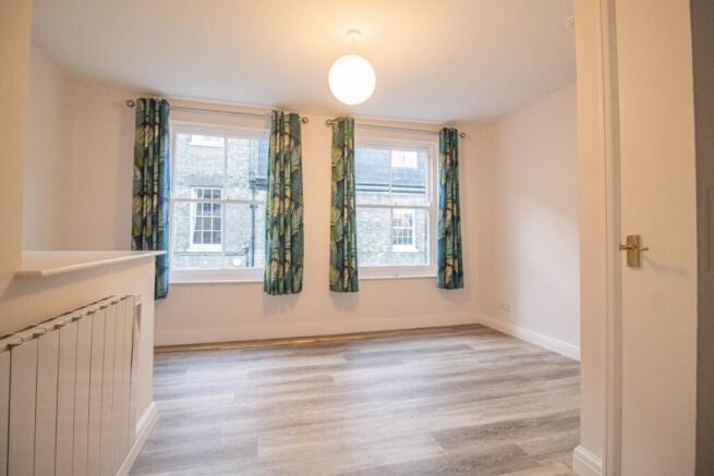 7a Guildhall Street [Sitting Room] 01.jpg