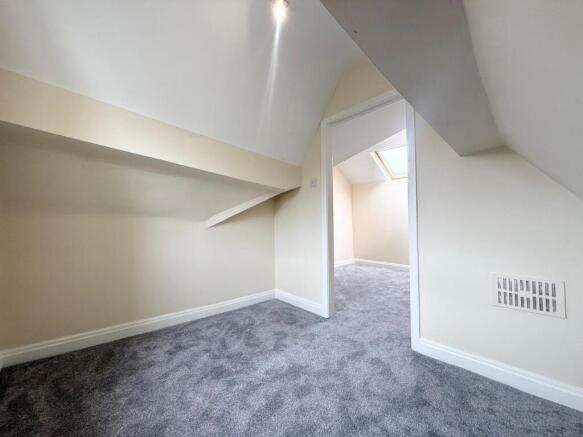 3 bed End of Terrace to rent Image 12