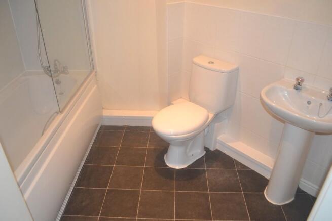 2 bed Flat for sale Image 7