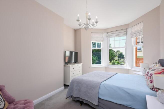 2 bed Flat for sale Image 8
