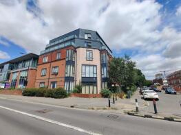 Flat 15, 8 Mercury House, Bath Road, Slough SL1 3SA