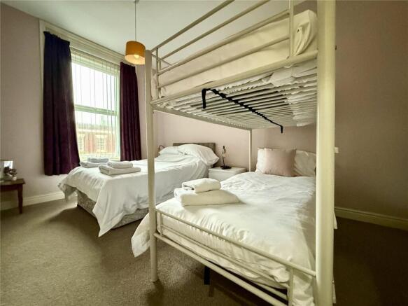 2 bed Apartment for sale Image 7