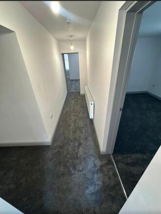 2 bed Apartment to rent Image 8