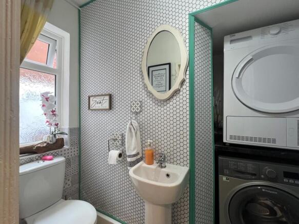 2 bed Terraced for sale Image 9