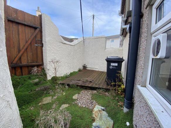 REAR COURTYARD