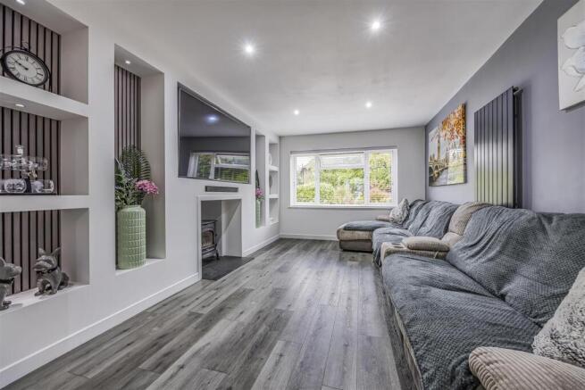 7 Norris Gardens, Havant-PorticoMarketing-SoldBy-1
