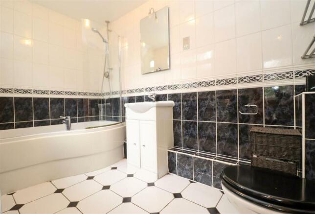 Ground Floor Bathroom