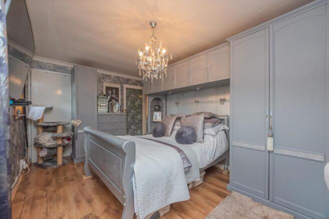 20. Bedroom 1 (2).jpg