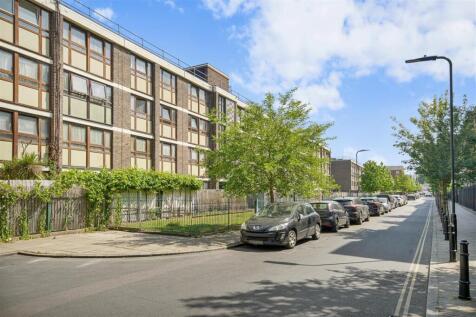 Crondall Court, Hoxton, N1