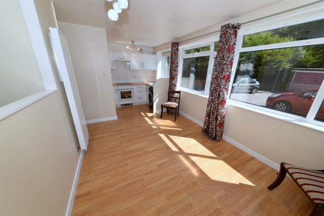 harborne-court-living-room-02.JPG