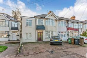 86, Coningsby Gardens, London E4 9BD