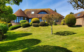 3, Warren Lane, Eastbourne BN20 0HA