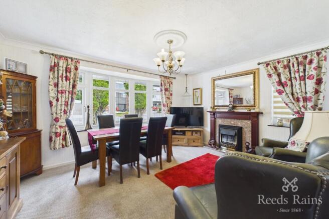 3 bed Bungalow for sale Image 8