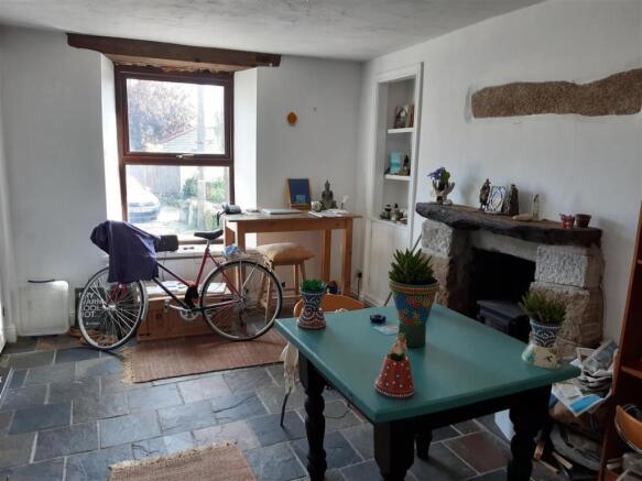 Sitting Room 2.jpg