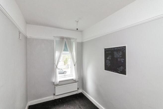 3 bed Semi-Detached to rent Image 6