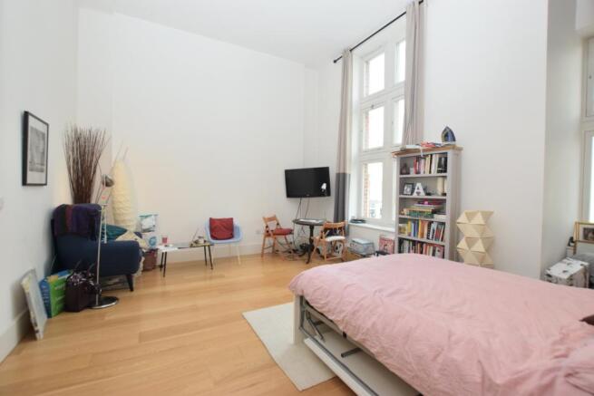 Studio Room (2)