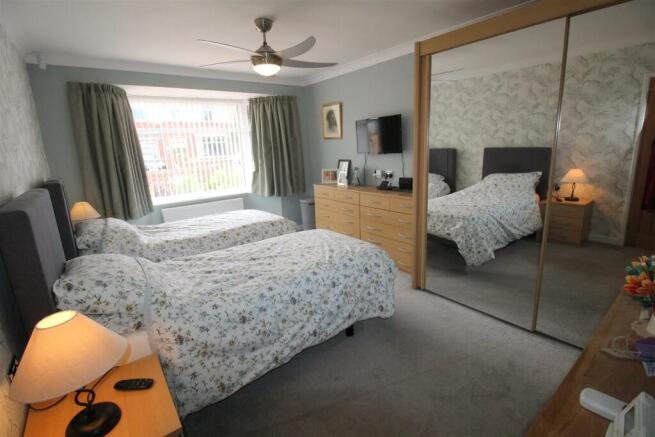 Rossendale Road, 27, bed 1.JPG