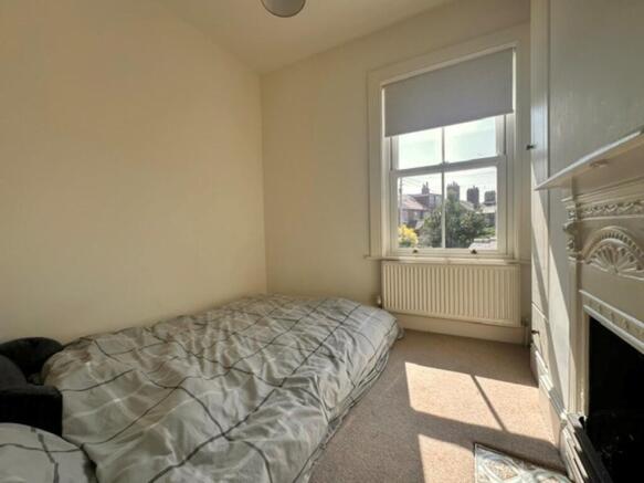 3 bed Terraced to rent Image 10