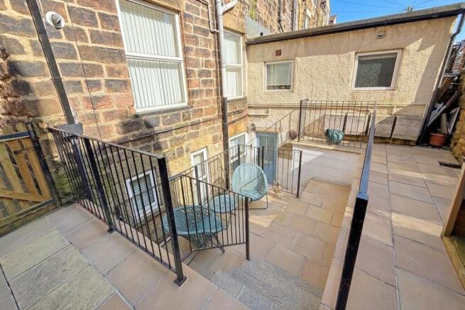 2 bed Flat for sale Image 5