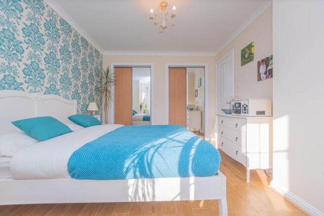 20. Bedroom 1 (4).jpg