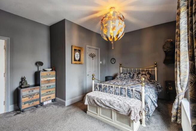 3 bed Semi-Detached for sale Image 10