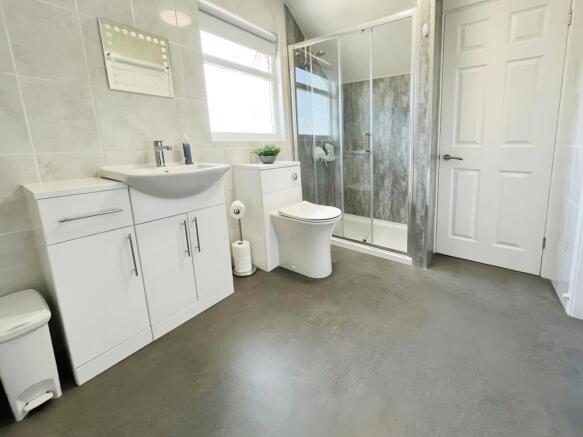 Upstairs Bathroom