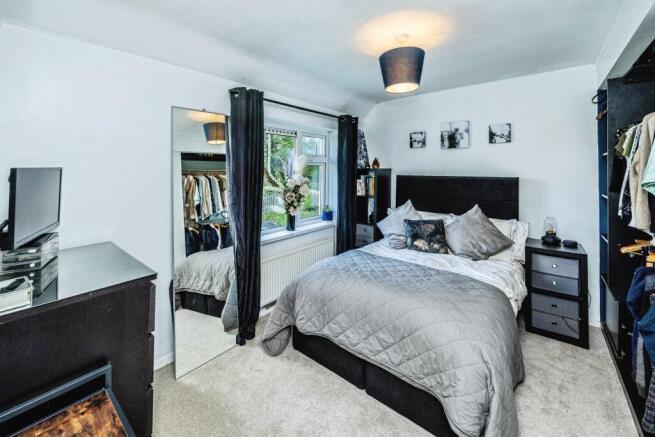 3 bed Semi-Detached for sale Image 4