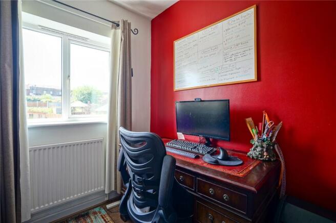 3 bed Semi-Detached for sale Image 11