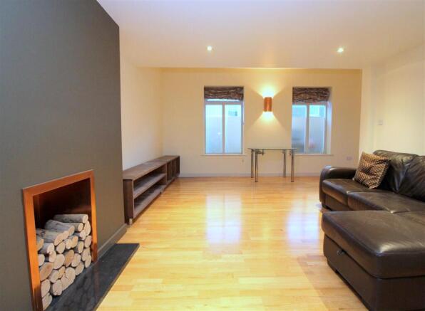 001 Grange Street Mews - Living Room 2.JPG