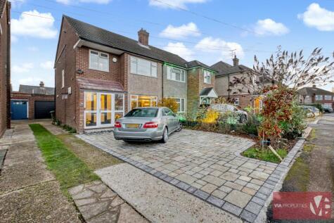 Penton Drive, Cheshunt, EN8