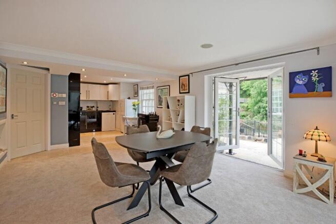 3 bed Detached for sale Image 9
