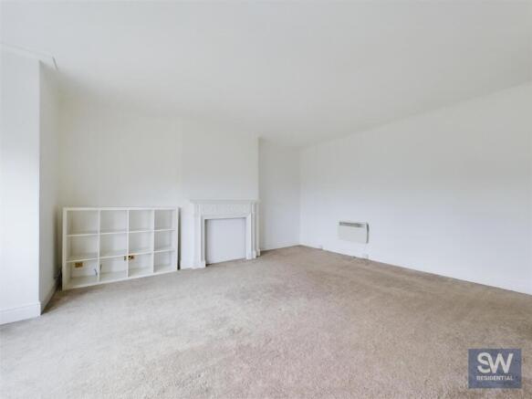 2 bed Apartment for sale Image 6