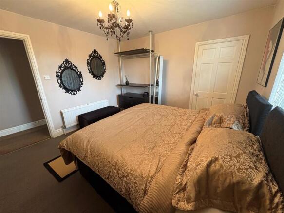 3 bed Detached for sale Image 8