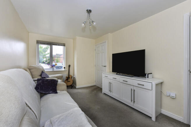 2 bed Semi-Detached for sale Image 6