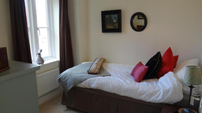 fgourth bedroom.JPG