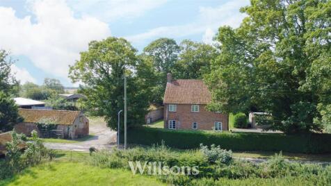 Main Street, Gayton Le Marsh
