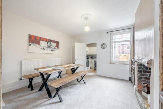 2 bed Terraced for sale Image 6