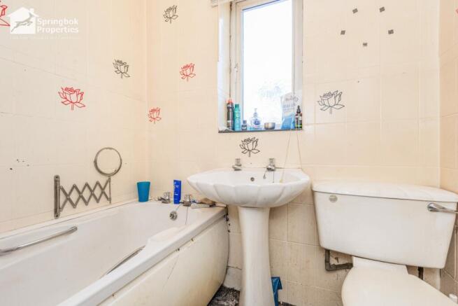 2 bed Terraced for sale Image 9