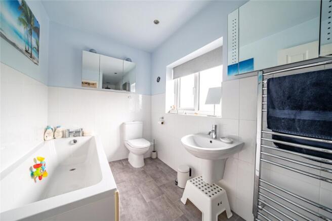 3 bed Semi-Detached for sale Image 11