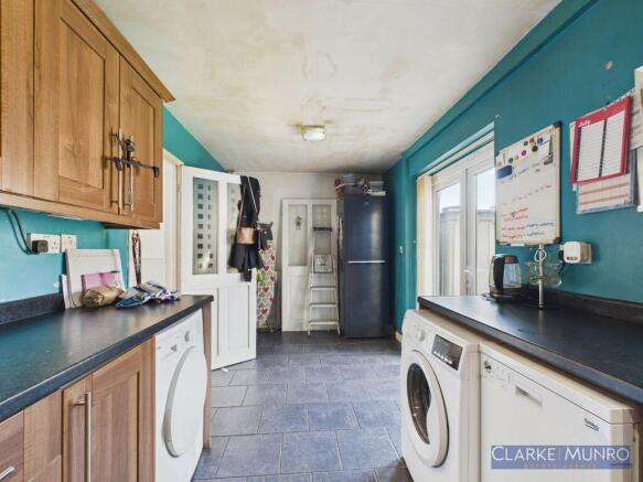 3 bed Terraced for sale Image 4