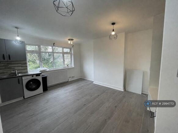 Open Plan Kitchen n Lounge