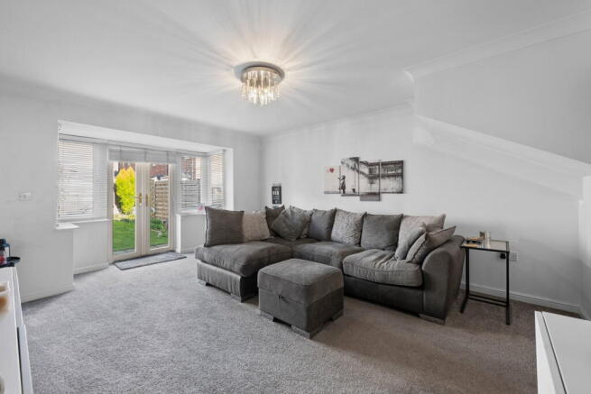 3 bed Town House for sale Image 9