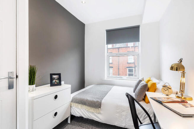 6 bed Terraced to rent Image 11