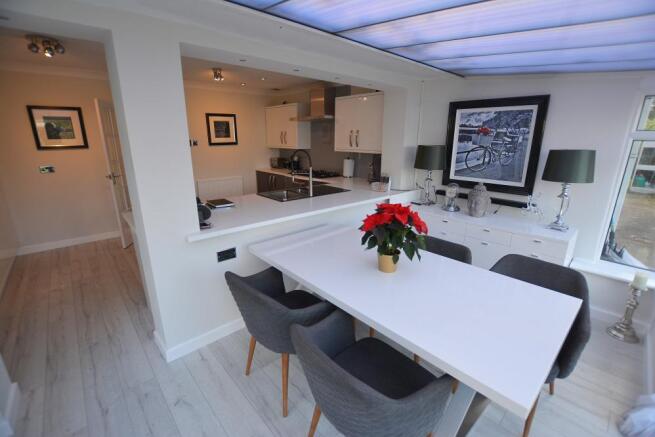 Kitchen/dining area
